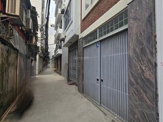 Mua đất tặng nhà 3 tầng dt 45m2, mt 4m ngõ sh quay đầu thoải mái