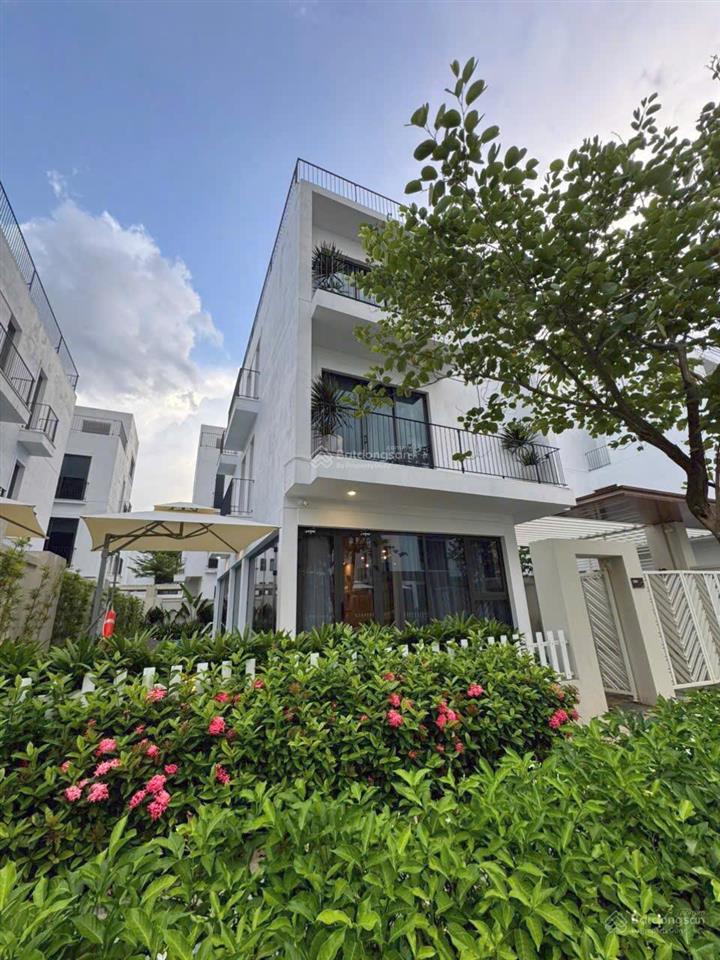 Bán biệt thự đơn lập vilasta sầm sơn cách biển chỉ 80m