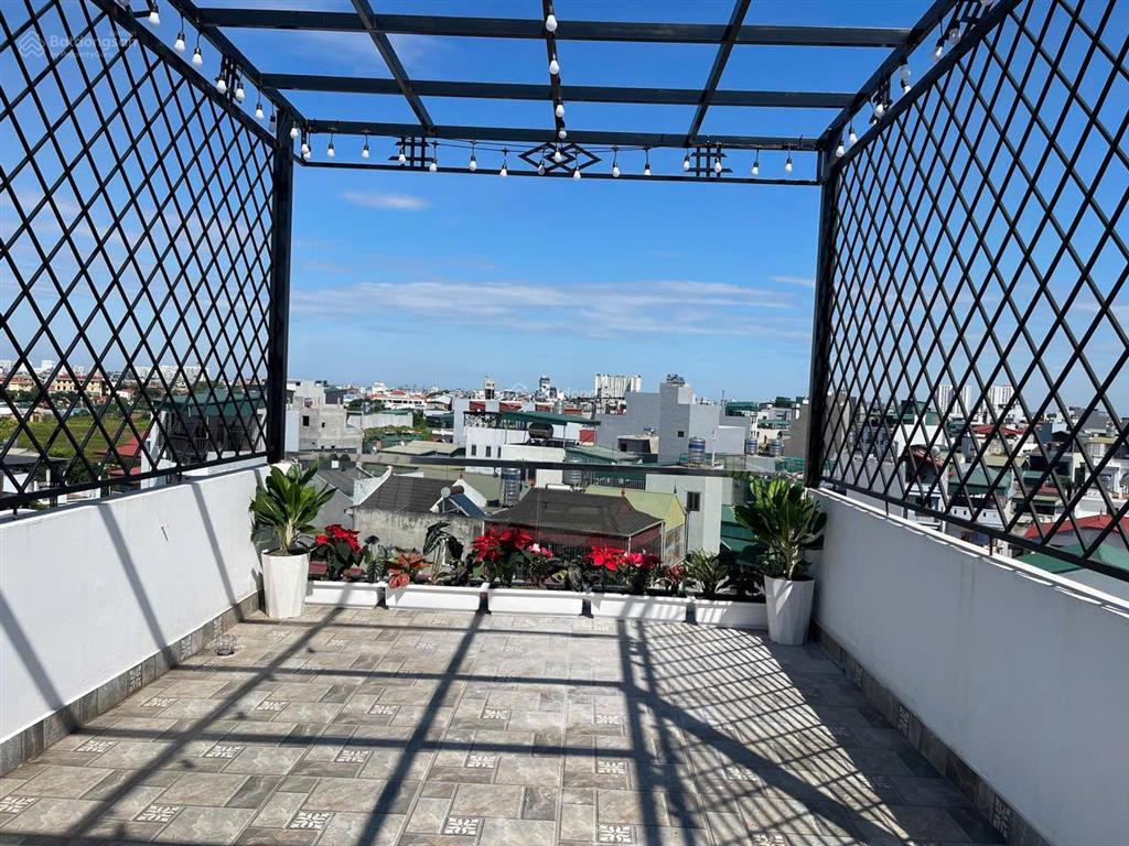 Bán nhà thạch bàn 59m2 x 7 tầng,thang máy,đường ô tô tránh,kinh doanh,gần chợ,gần hồ,công viên