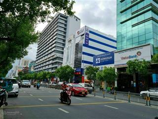 Tòa nhà văn phòng ngay sân bay đường trường sơn, tân bình dt 8x30, 1 hầm 5 tầng giá chỉ 48 tỷ