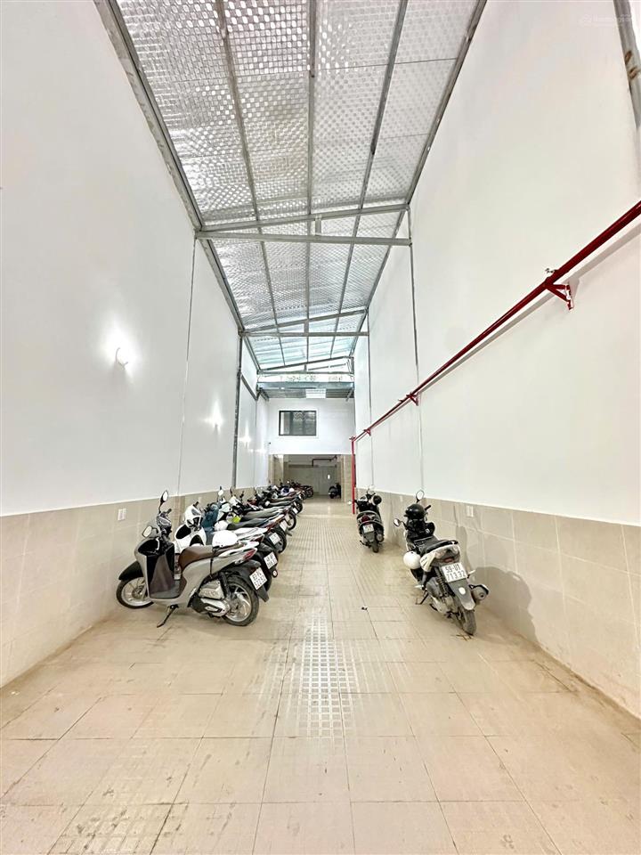 Bán tòa nhà chdv 5 tầng shr gần 4 xả giáp quận 6, tân phú. ( sinh lời cao )