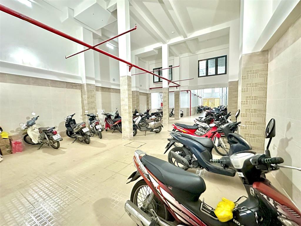 Bán tòa nhà chdv 5 tầng shr gần 4 xả giáp quận 6, tân phú. ( sinh lời cao )