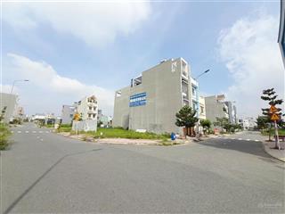 Bán đất lô góc cực đẹp  6 tỷ  kdc gần làng đại học. xây toà nhà kinh doanh.  0902 946 ***