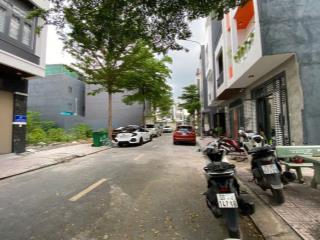 Bán nhà đang xây 4x15 đón tết rẻ nhất khu chỉ 4.95 tỉ. full nội thất. mẫu mới hiện đại.