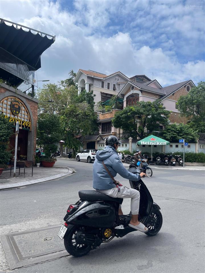 Độc quyền mt cộng hòa (12x30m) ctxd hầm 7 lầu hdt 320tr giá 68 tỷ