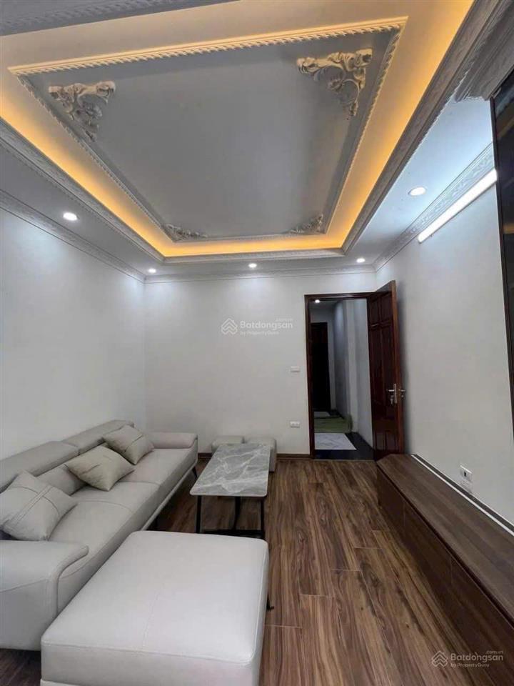 Cả nhà và đất phân lô, dt 69m2, mt 4,68m, hướng bắc, giá siêu hợp lý, nhà dân xây chắc chắn