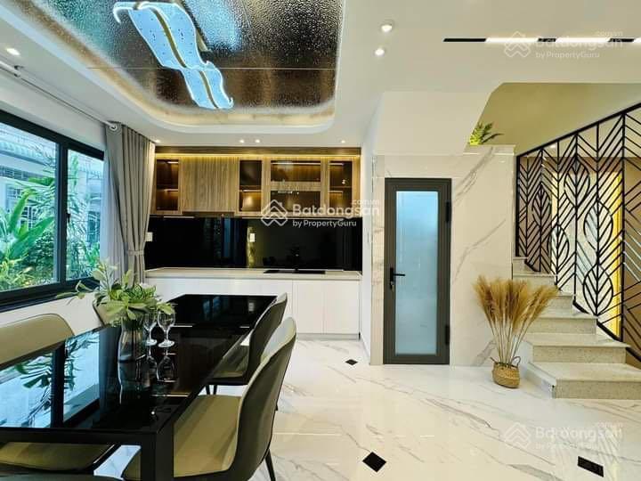 Bán tòa căn hộ dịch vụ  hầm 5 tầng đường xô viết nghệ tĩnh, dt 8.6x33m  hdt 150 triệu, giá 40 tỷ