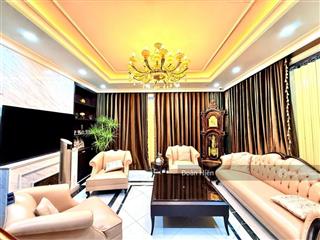 Giảm 500trỉệu! nhà thang máy 84 ngọc khánh, ô tô vào, ngõ thông, 2 thoáng, full nội thất, 45m*6t