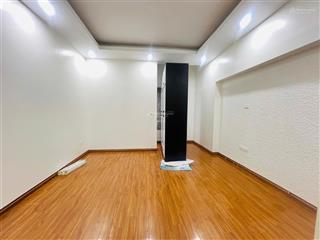 Bán gấp nhà lô góc,full nội thất, đường hồ ba mẫu, đống đa. dt20m, 5tầng, giá chào 4.35 tỷ.