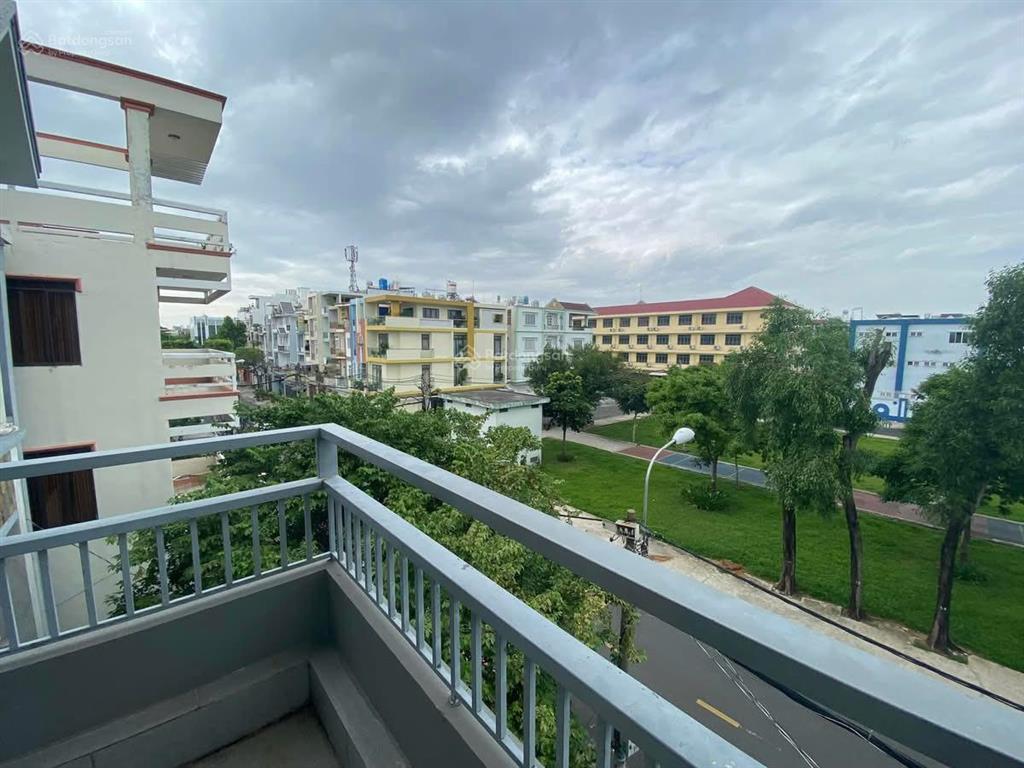 Cho thuê nhà khu tên lửa, mt đường số 5, dt 8 x 20m, 3 tấm, 39 triệu/tháng (tín hưng)