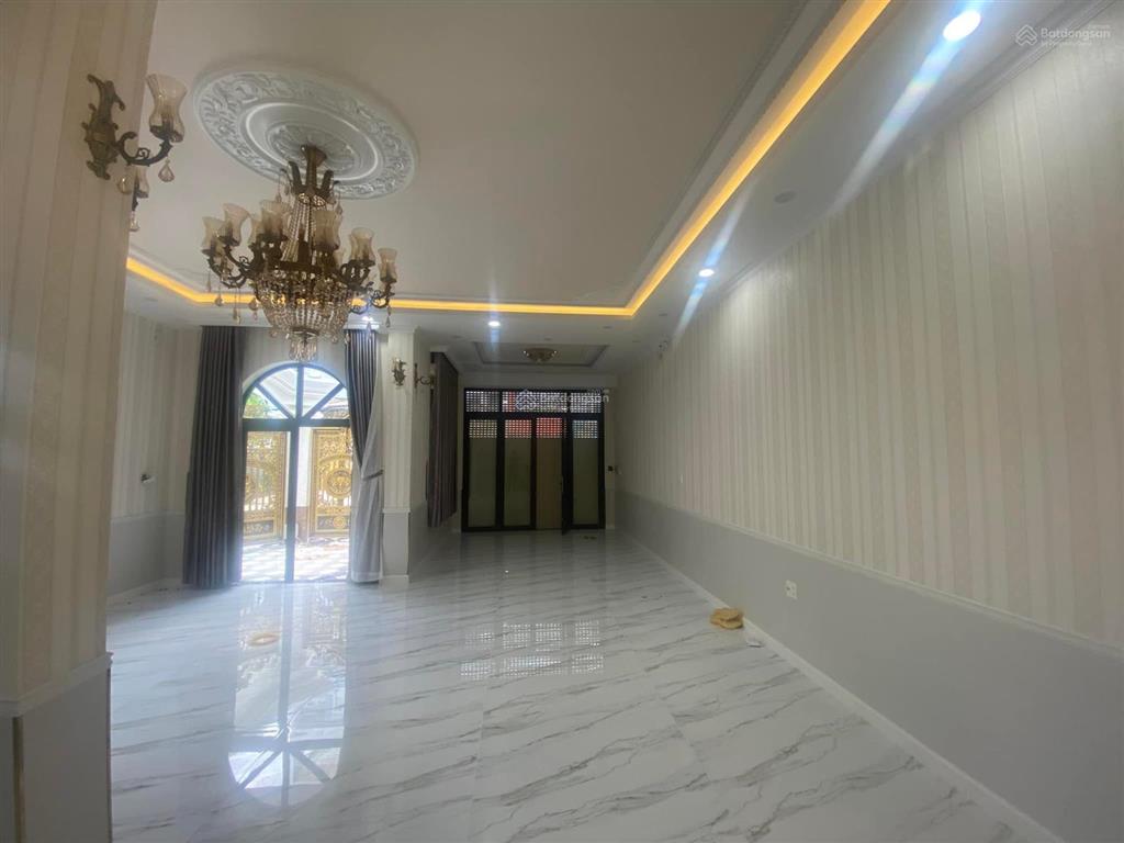 Bán nhà khu tên lửa, góc 2mt đường số 19, dt 11 x 20m, 3.5 tấm, 41 tỷ (tín hưng)
