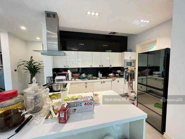 (lô góc hai mặt tiền) biệt thự vườn đào  vị trí sát lotte  5 tầng hầm thang máy  chủ cần bán gấp