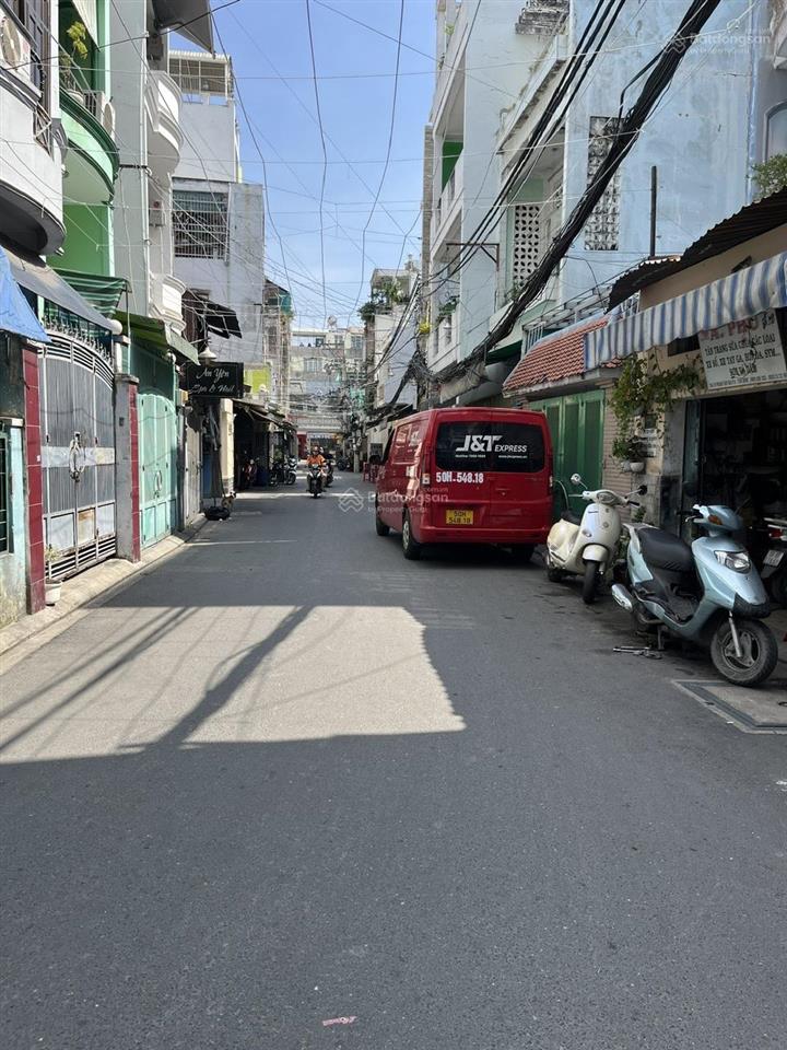 Nhà mới đẹp ở ngay, 4*12, 3 tầng, 4pn, hxh sát chợ phạm văn hai, chỉ nhỉnh 7 tỷ