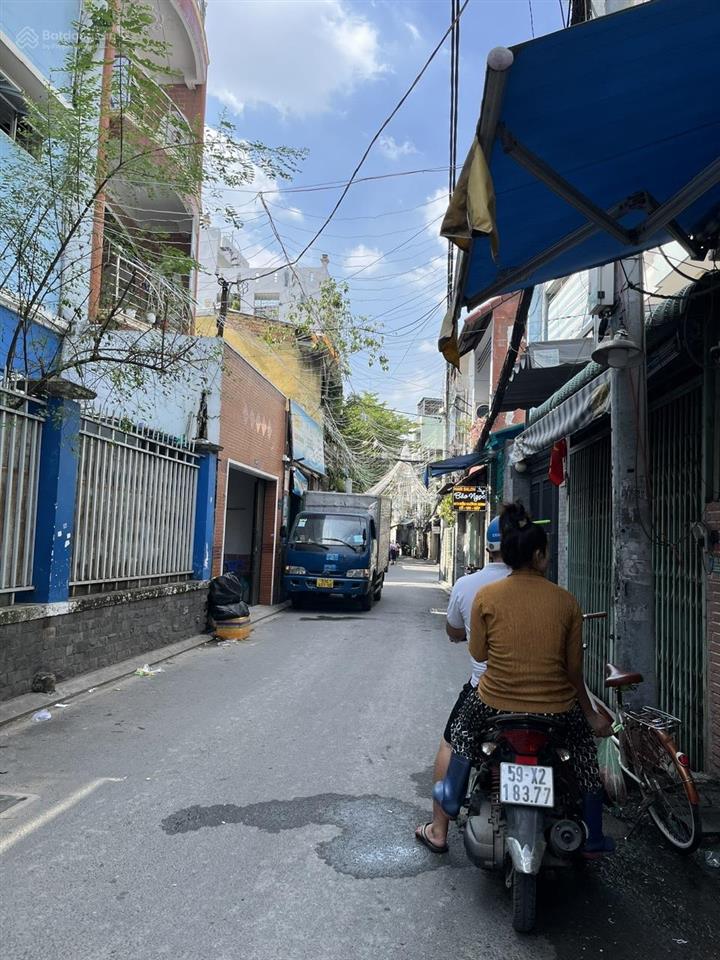 Nhà mới đẹp ở ngay, 4*12, 3 tầng, 4pn, hxh sát chợ phạm văn hai, chỉ nhỉnh 7 tỷ