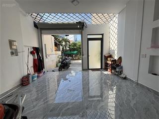 Bán đất tặng căn nhà 3 tầng, đường nhánh lê đức thọ p6. dt 5x13m. giá 6ti9 còn bớt.  0902 958 ***