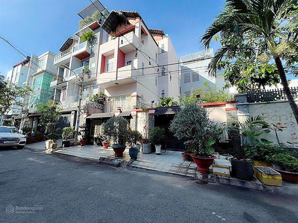 Bán đất kế công viên dương quảng hàm, p6, gò vấp. dt 5.6x15m, đường 10m thông, giá 8 tỷ 5 còn bớt