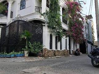 104m22mt8pn chủ ở trước khách thuê đi phía sau. lê văn thịnhnguyễn duy trinh chỉ hơn 12 tỷ