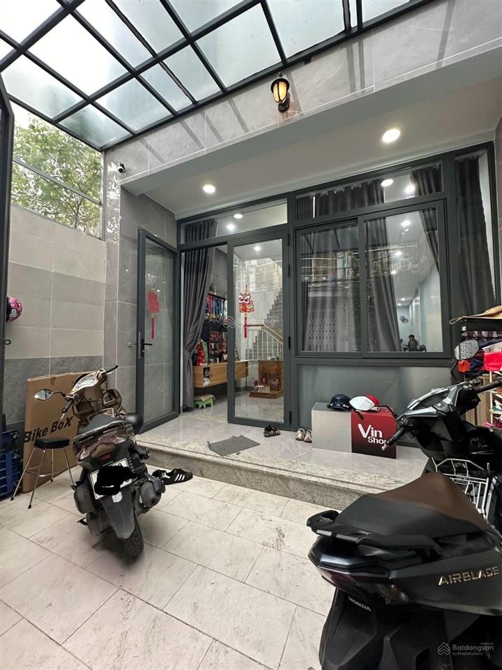 Bán nhà trường thọ, thủ đức. 105m2 giá chỉ 7tỷ4.