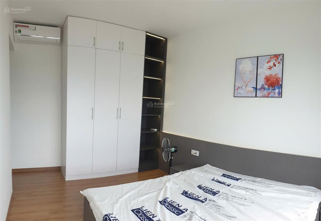 Chính chủ gửi bán căn hộ krista 2pn 2wc, ntcb, có ban công, sổ hồng, giá chỉ tỷ 5,x tỷ