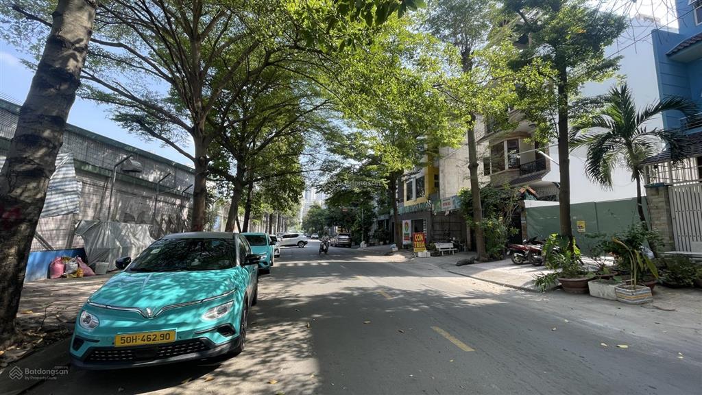 Bán lô đất ngay dương văn an, an phú quận 2  dt 5x22m  cn 110m2