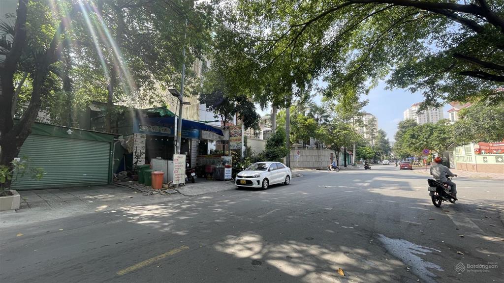 Bán lô đất ngay dương văn an, an phú quận 2  dt 5x22m  cn 110m2