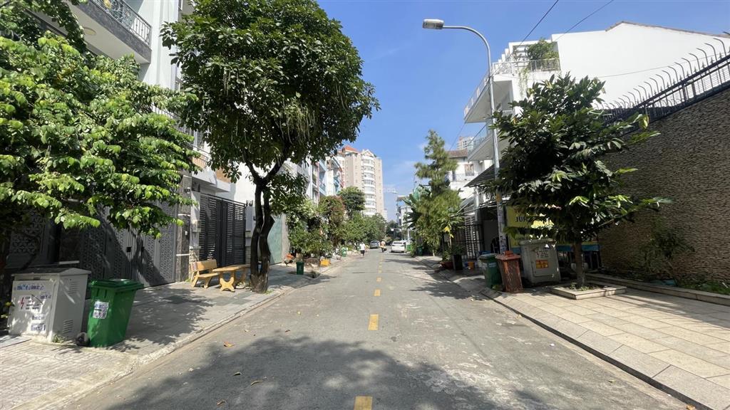 Bán nhà phố phường an phú quận q2  dt 5x20m  cn 100m2  4 tầng  thang máy