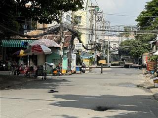 Bán gấp  căn nhà 240m2, dòng tiền ổn định,mặt tiền phan huy thực khuôn viên riêng hiếm ,chỉ 13tỉ