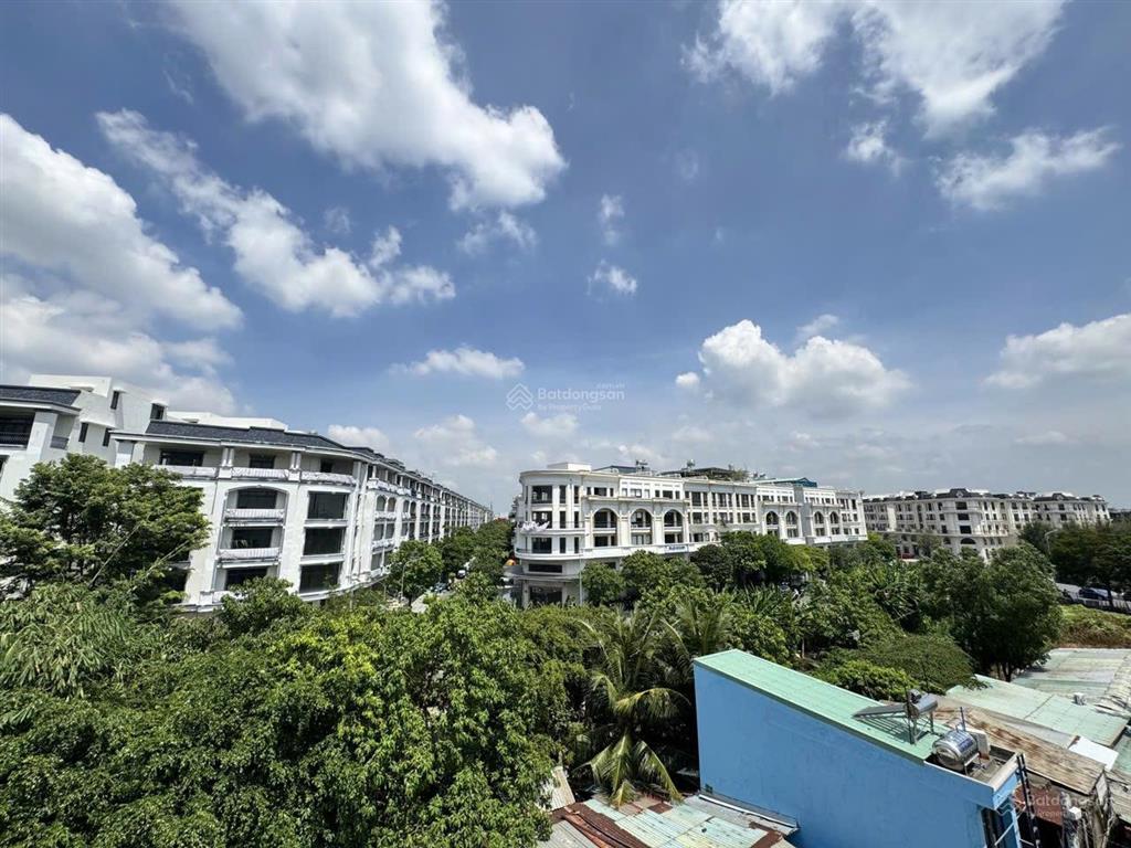 Nhà mặt tiền đường số 5 hiệp bình phước 10.3 tỷ