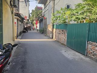 Đất thượng thanh hàng xóm khai sơn sát đường 40m vị trí đẹp