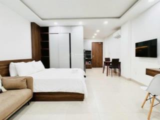 Cho thuê căn hộ studio mới sạch sẽ  có ban công | thang máy hầm xe rộng | có dv dọn phòng