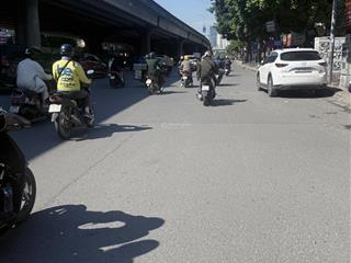 Nhà riêng tại minh khai 12,8tỷ 33m2 5 tầng. phân lô, ô tô tránh đỗ, nhà mới, vp cty kinh doanh tốt