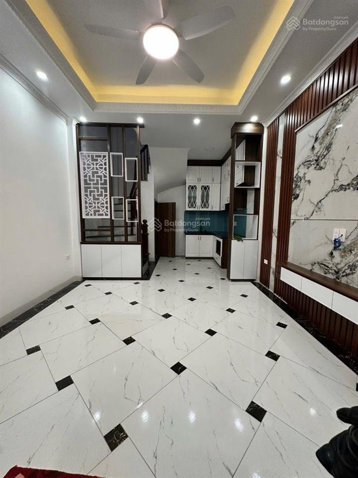 Cùng khu vực có 5 căn 5 tầng lô góc diện tích 38m2 nhỉnh 6 tỷ/căn gần chợ t. bàn, cầu vĩnh tuy, eon