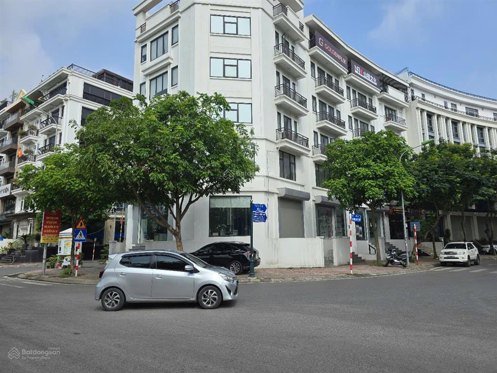 Lô góc view hồ hè 10m 3 mặt phố lâm hạ 250tr/th 260m2 6 tầng 1 hầm thang máy mt45m 135 tỷ long biên