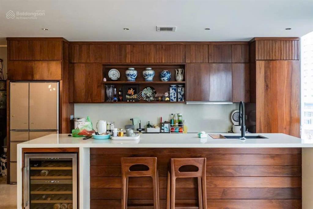 Cho thuê 160tr/tháng tòa nhà lô góc mặt phố liễu giai 106m2 9tầng thang máy 1hầm mt8m 132tỷ ba đình