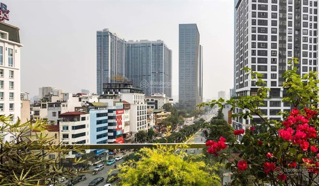 Cho thuê 160tr/tháng tòa nhà lô góc mặt phố liễu giai 106m2 9tầng thang máy 1hầm mt8m 132tỷ ba đình