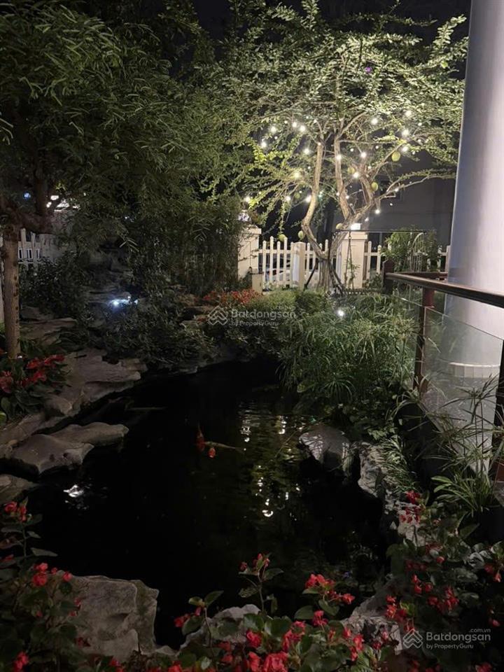 Siêu hiếm bt lô góc vinhome riverside view sông bể bơi 600m2 4tầng thang máy mt35m 296 tỷ long biên