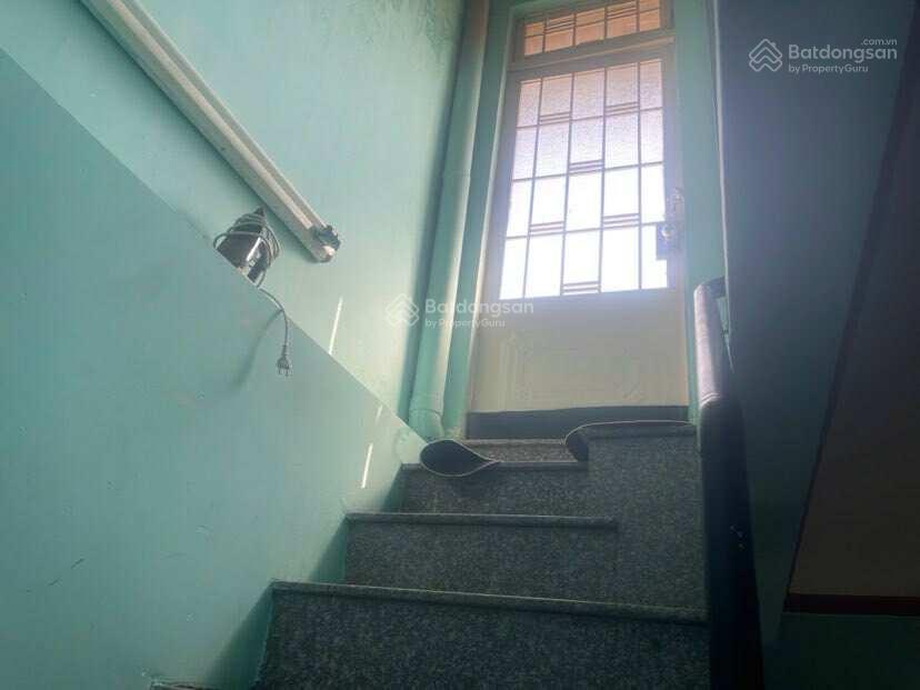 Bán nhà mặt tiền chợ linh xuân, 66m2 hẻm ô tô thông, giá 3,74 tỷ.