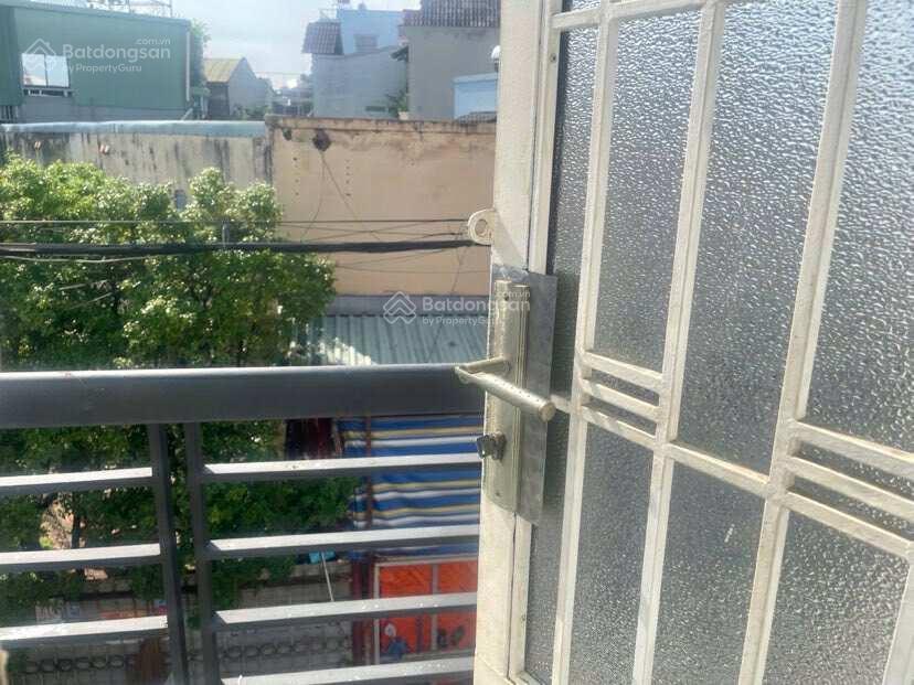 Bán nhà mặt tiền chợ linh xuân, 66m2 hẻm ô tô thông, giá 3,74 tỷ.