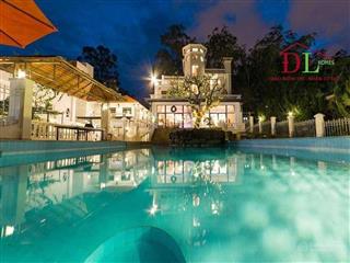 [độc đáo] căn biệt thự kiến trúc anh, view trực diện sân golf đồi cù đà lạt