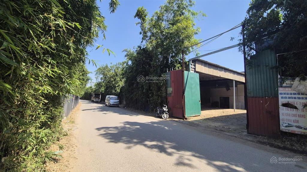 Kho, xưởng số 16a đường quang tiến 2 (giao quang) quang tiến đại mỗ. diện tích 690m2