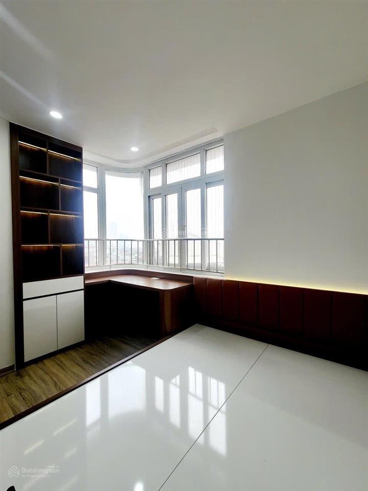 Bán chung cư cầu tiên, 1277 giải phóng. dt 90m2 3 p ngủ 2 wc. đầy đủ đồ. giá 6,95 tỷ  0983 873 ***