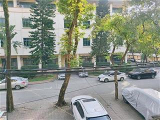 Bán căn tập thể hoàng đạo thành, thanh xuân. tầng 2, dt 72m2 với 3 ngủ. giá nhỉnh 4 tỷ có tk