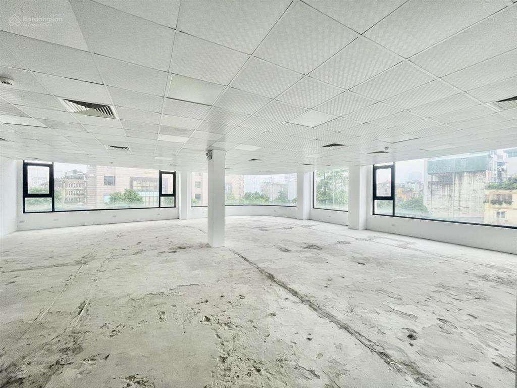 Bql tòa nhà c office cầu giấy mặt đường thành thái cần cho thuê sàn văn phòng 185m2.  0972 524 ***