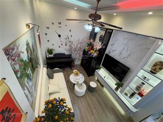 Nhà dân xây chắc chắn  khu sài đồng nhộn nhịp  ngõ nông vài bước ra oto tránh