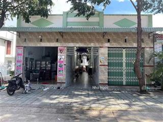 Bán gấp dãy trọ 300m2, có 18 phòng + 2 kiot thu nhập 32tr/tháng ngay chợ phú lạc, phong phú, tphcm