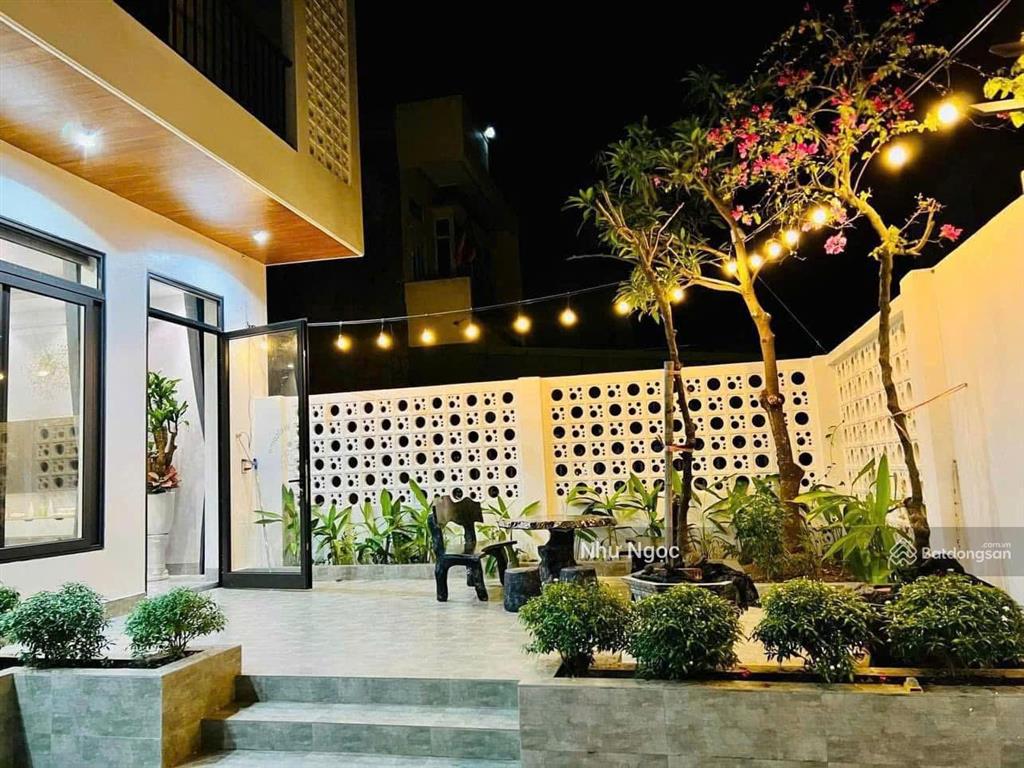 Chính chủ bán nhà riêng sân vườn mini 205m2 đường chánh hưng, bình hưng, phạm hùng nối dài