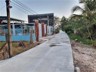 Gần 300m2 full thổ cư. đường bê tông. gần chợ. 650tr