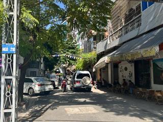 Bán nhà riêng tại hoàng quốc việt, 20 tỷ, 50m2, 4pn, 3wc, pháp lý đầy đủ, giá tốt