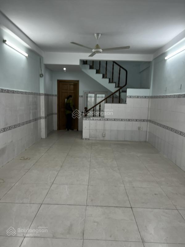 Bán nhà 2 tầng btct, xe hơi ngủ trong nhà, cách mạng tháng 8, quận 10. chỉ 9.8 tỷ