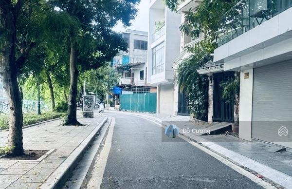 Mặt hồ tây siêu đẹp, an sinh cực thích  bán nhà mặt phố yên hoa, tây hồ  260m2 x 10t thang máy